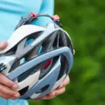 Cómo elegir un buen casco para garantizar tu seguridad y comodidad