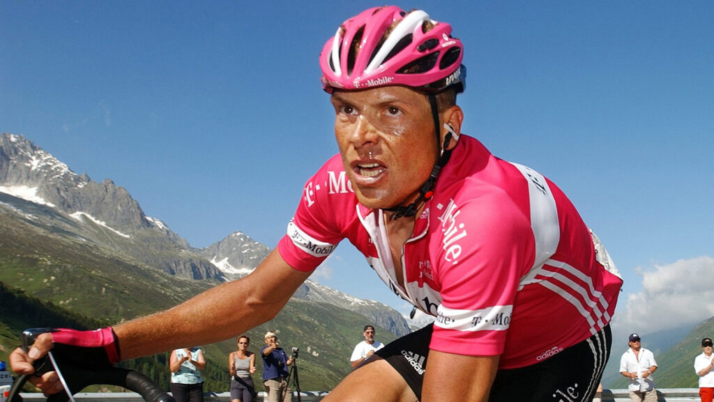 la vida y carrera de eufemiano fuentes figura clave en el ciclismo