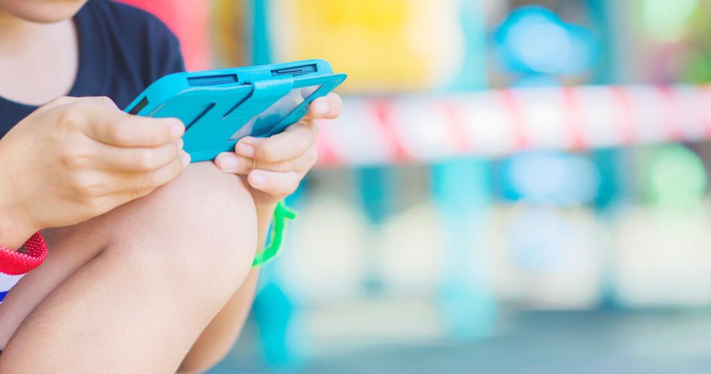 como el celular influye en el distanciamiento social