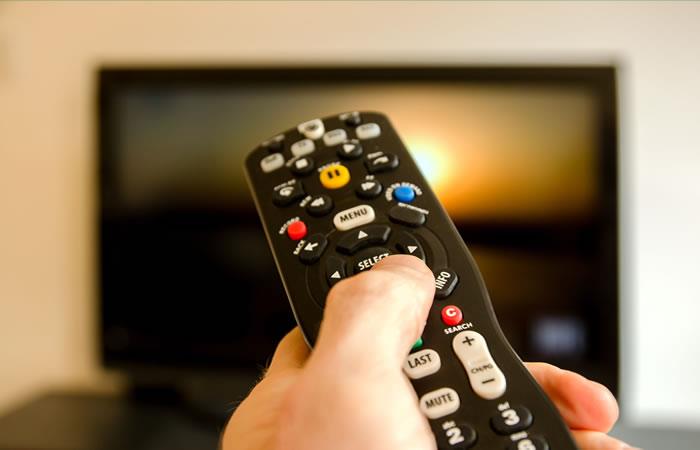 descubre como controlar tu tv con tu telefono facilmente
